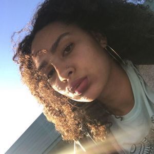 Meet your Posher, Ari